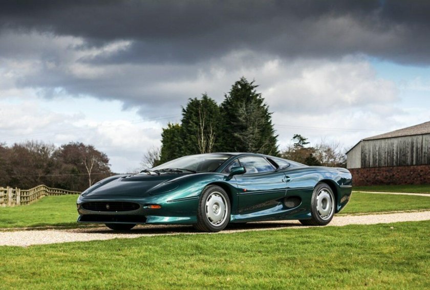Jaguar спорткар xj220