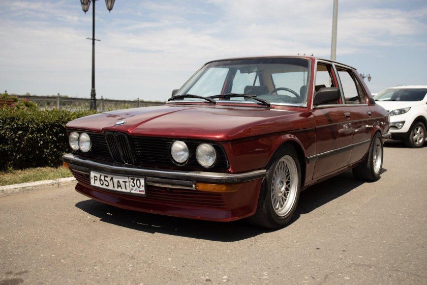 БМВ акула 850