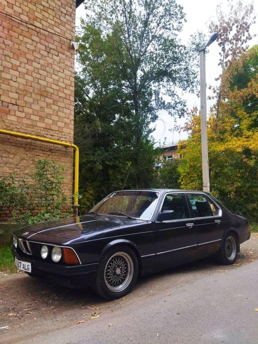 Bmw e23 735i