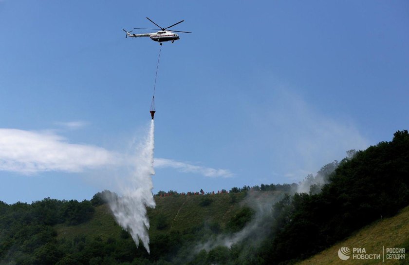 Ми-8 тушение пожаров