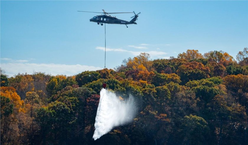 Firefighting helicopter