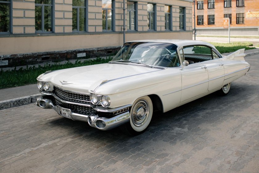 Cadillac Deville 1 поколение