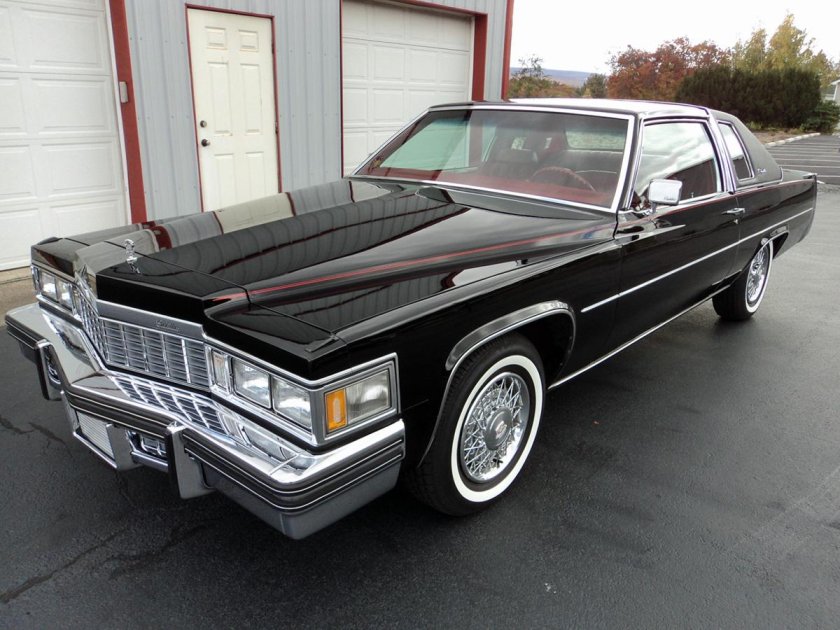 Кадиллак Coupe Deville