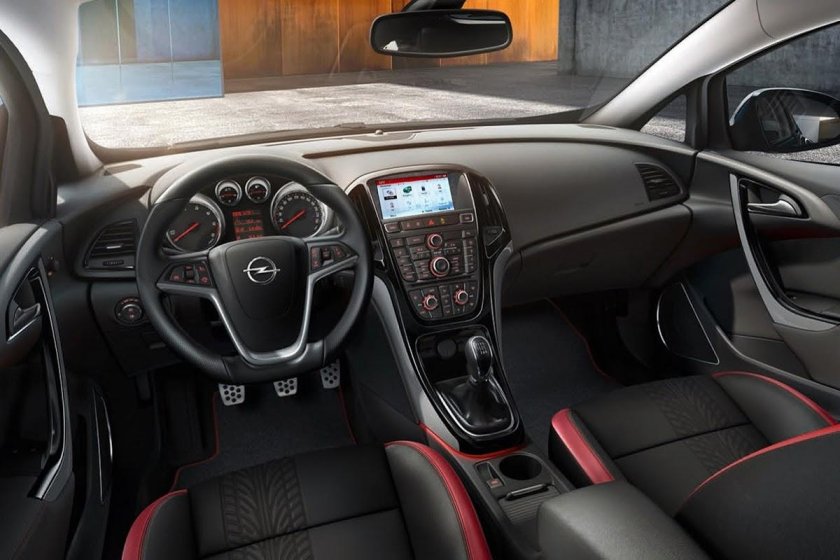 Opel Astra 2014 салон