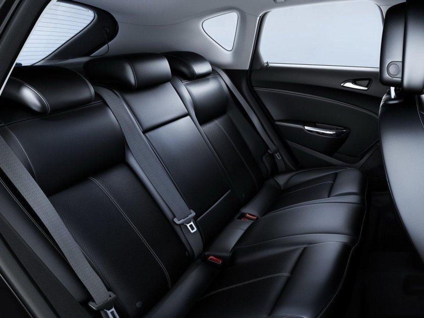 Опель Астра j 2012 хэтчбек салон