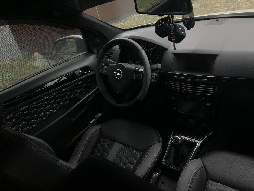 Opel Astra h 2007 салон