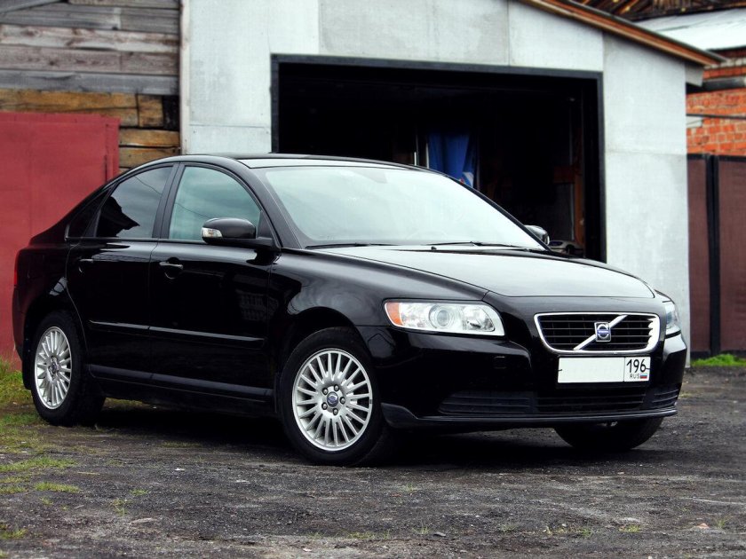 Volvo s40 II черный