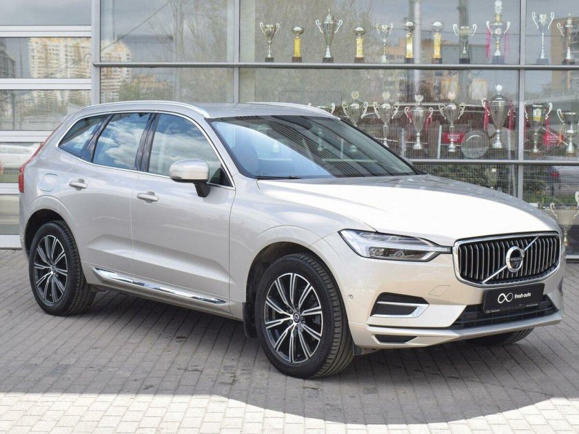 Volvo xc60 2020 White