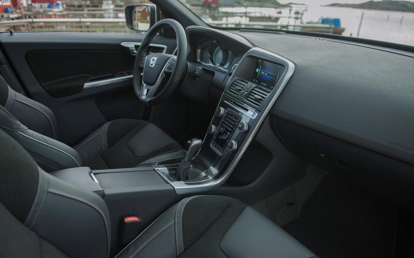 BMW x3 и Volvo xc60