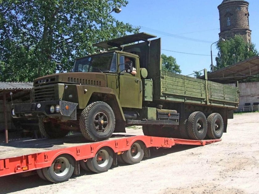 КРАЗ 250 седельный тягач