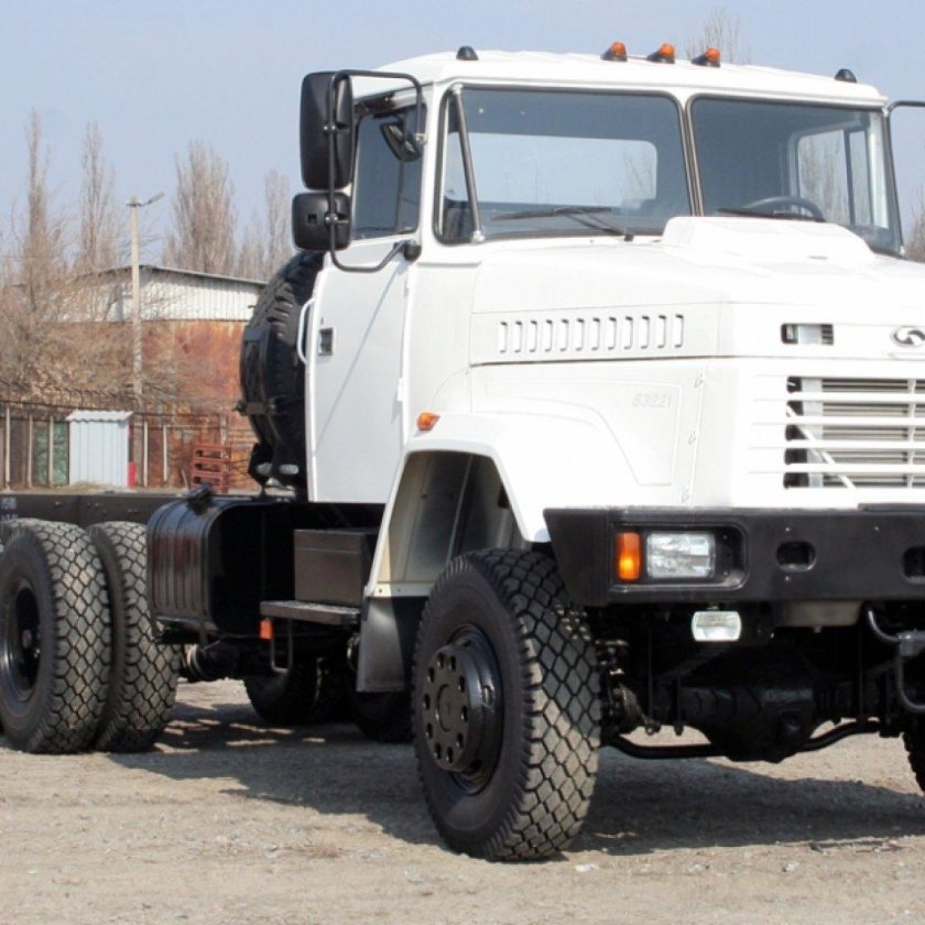 КРАЗ 6443 седельный тягач