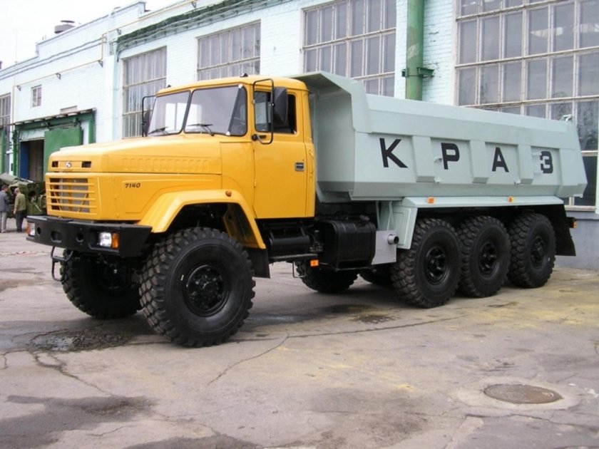 КРАЗ 7140