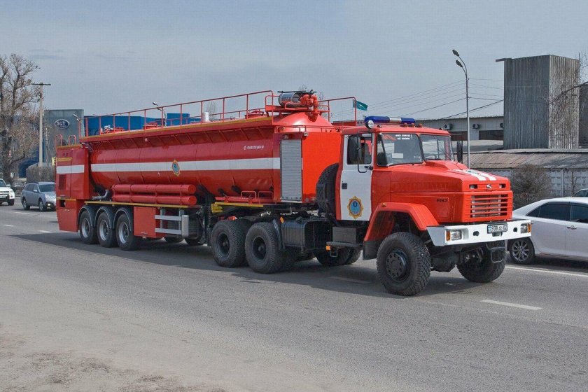 Пожарный автопоезд КРАЗ-6443 АЦ-30-70-2