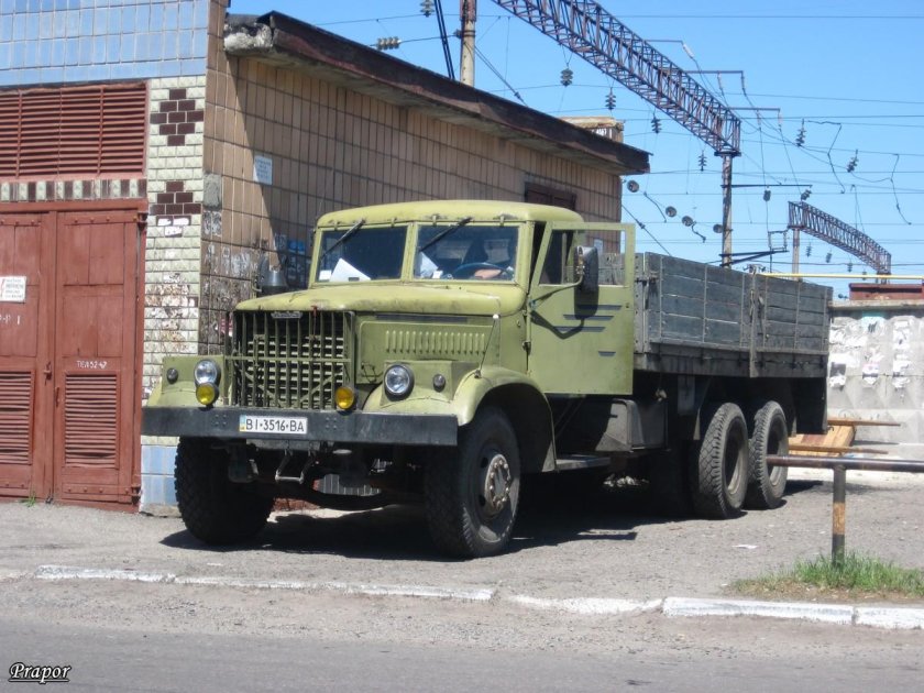 КРАЗ 257 бортовой