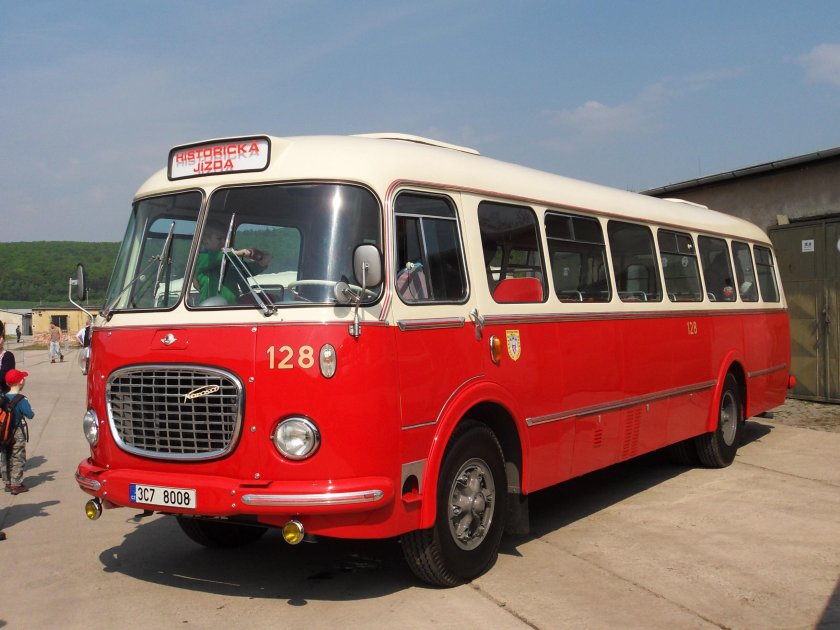 Skoda 706 тягач