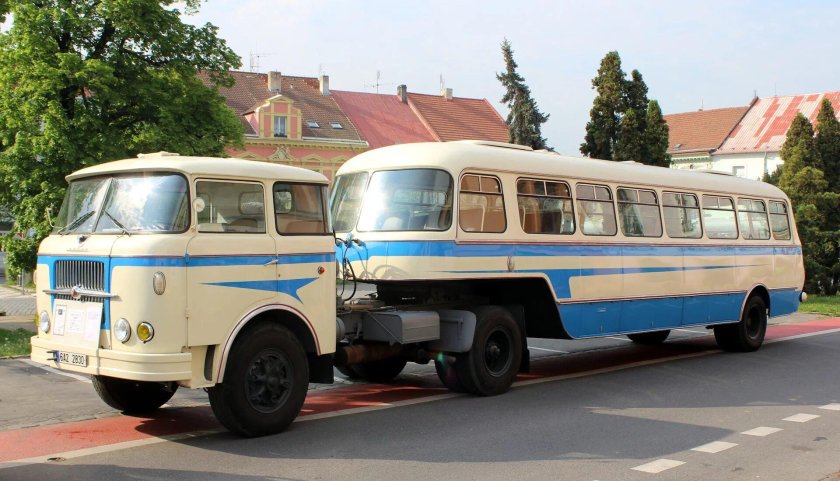 Skoda 706 RTTN