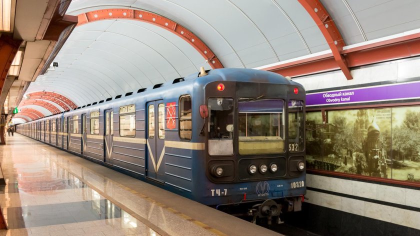 Вагон метро