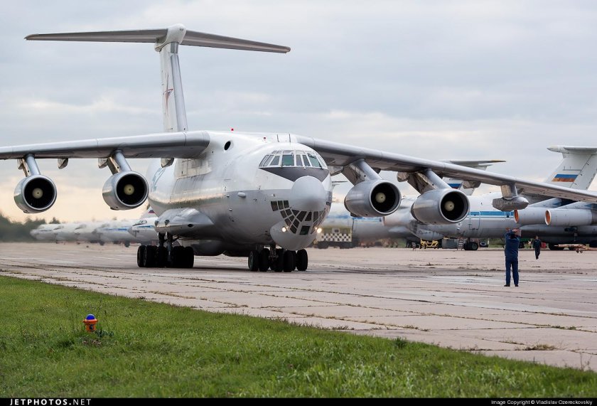 Военно-транспортный самолёт ил-76мд