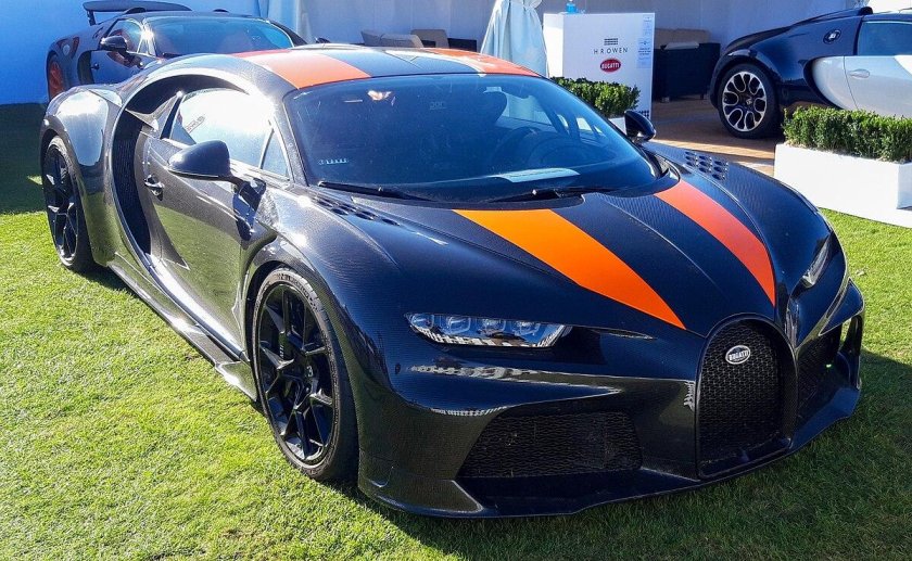 Chiron super Sport 300+