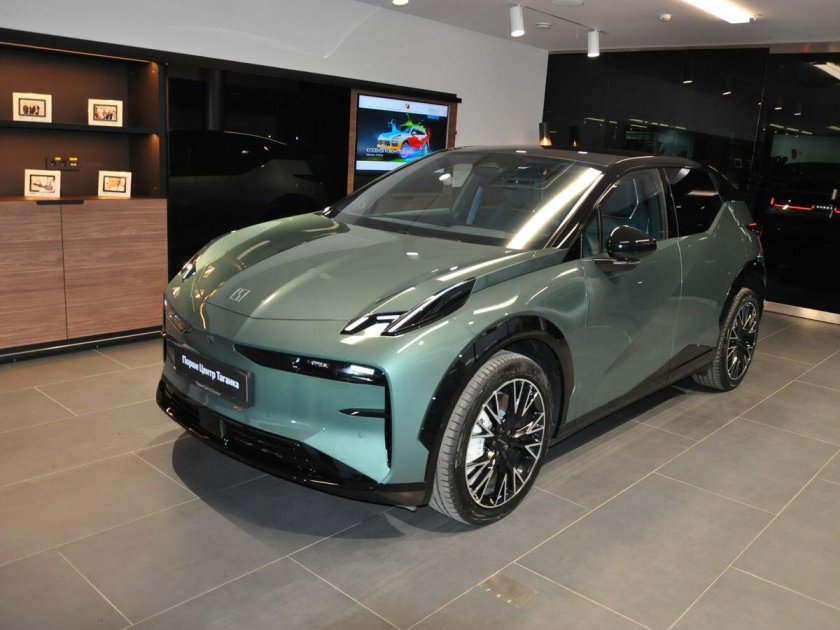 Zikr электромобиль