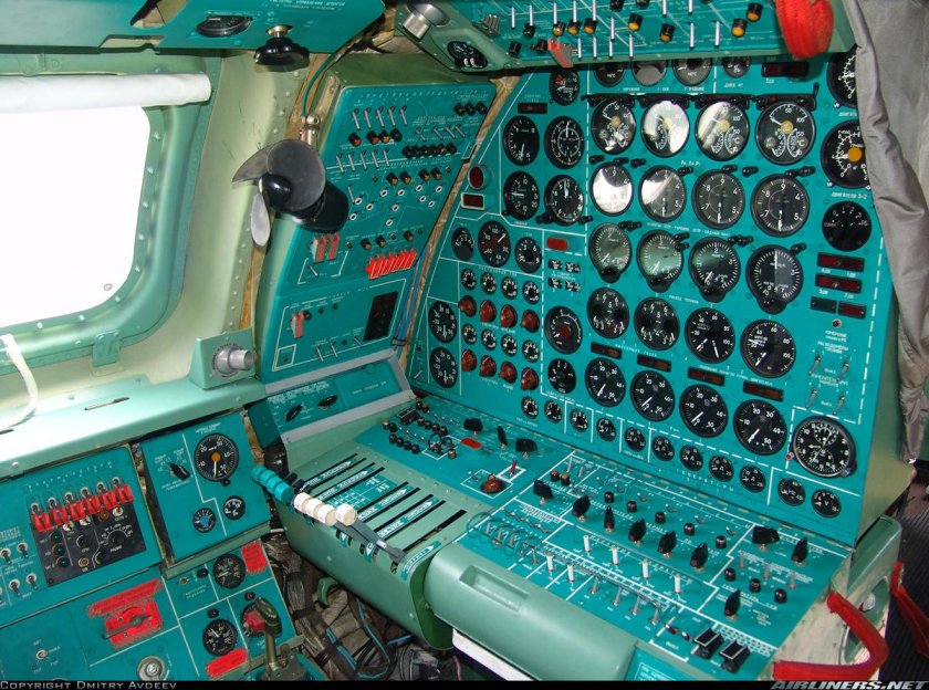 Ту-95мс кабина