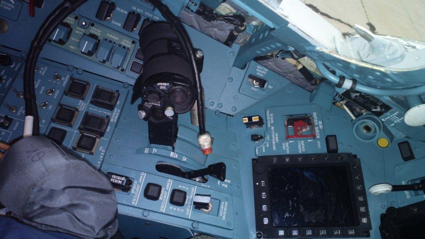 Кабина кокпит Су-35