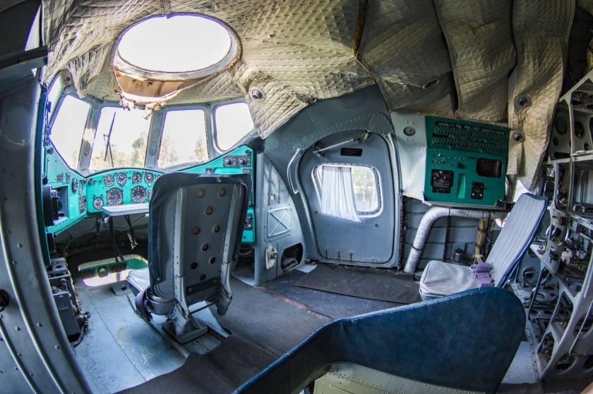 Ми-12 кабина