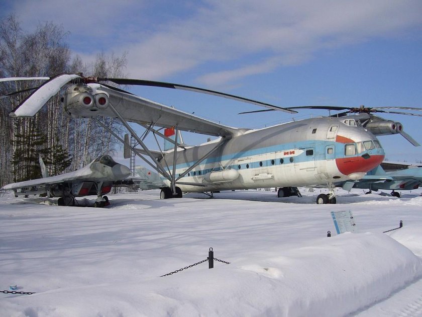 Ми-12 вертолёт