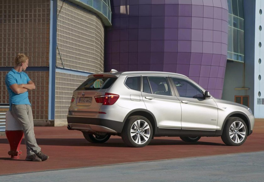 БМВ x3 2010