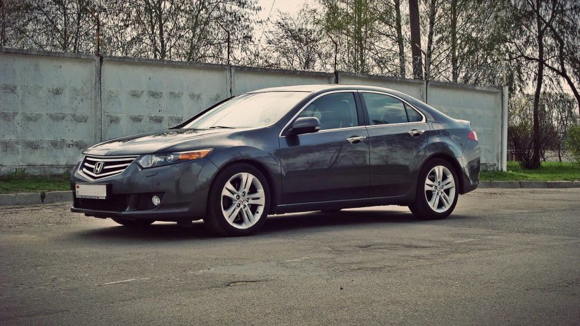 Honda Accord 8 темно серый