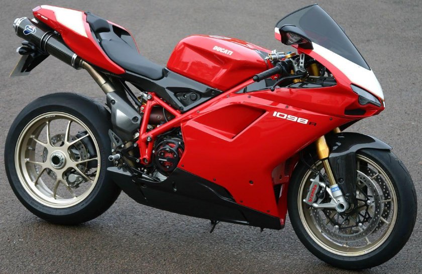 Ducati 848