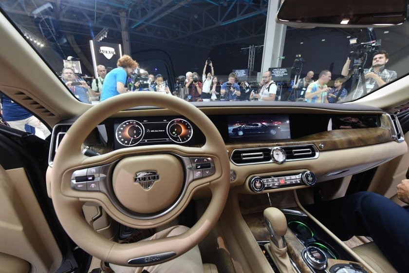 Аурус Сенат салон