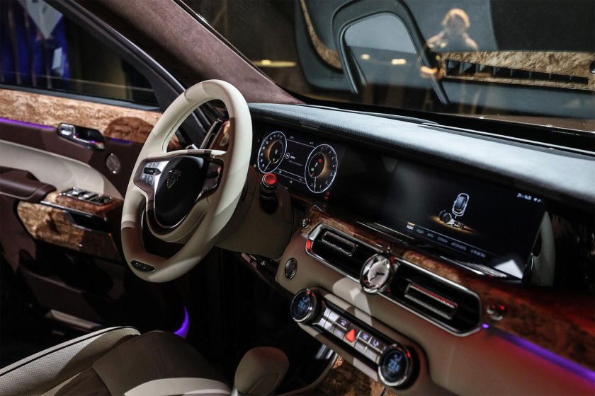 Аурус Сенат внедорожник