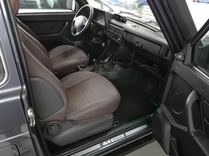 Лада Нива Урбан 4х4 салон