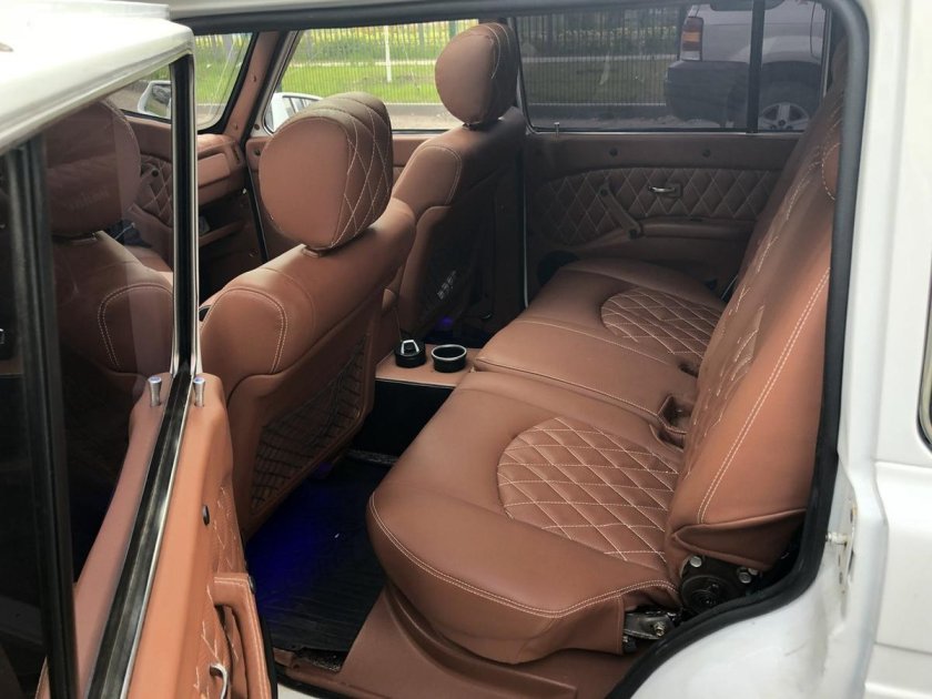 ВАЗ 2131 кожаный салон