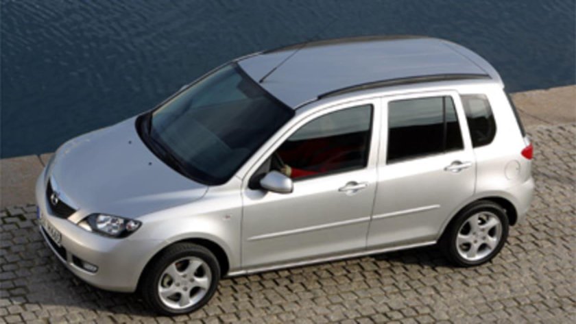 Мазда Демио 2004