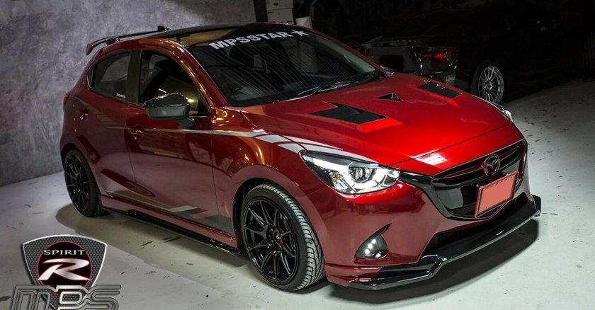 Mazda 2 2015
