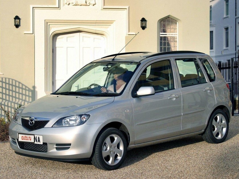 Mazda Demio/2