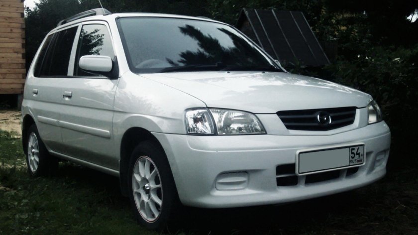Mazda Demio/2 2001