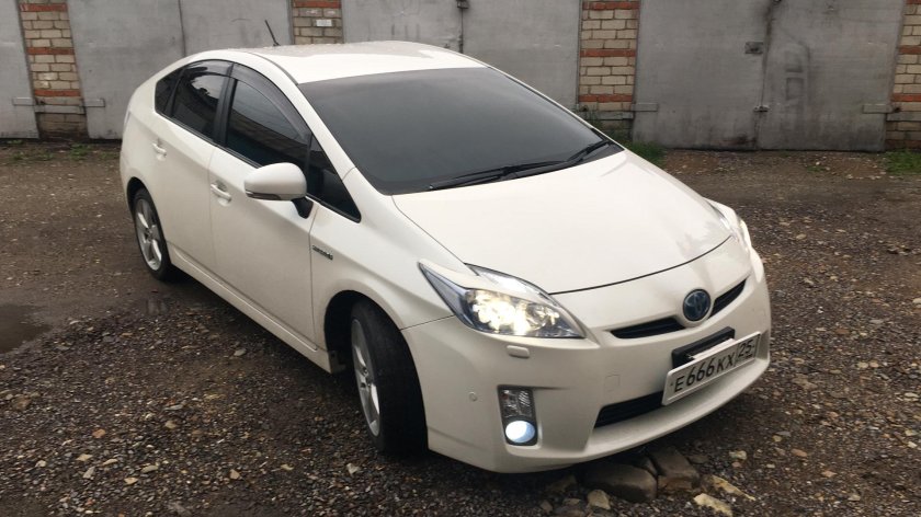 Toyota Prius 30