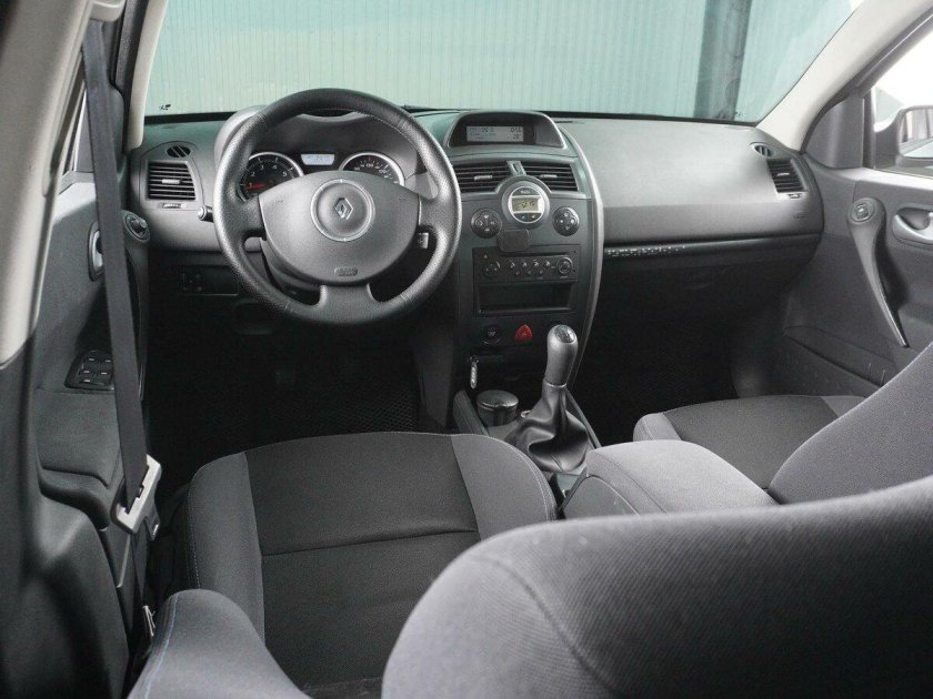 Рено меган 2 рестайлинг салон