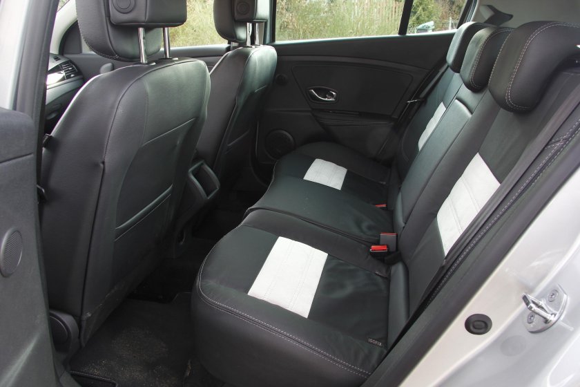 Рено Меган Сценик салон сзади