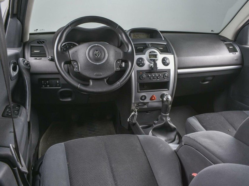 Рено меган 2006 салон