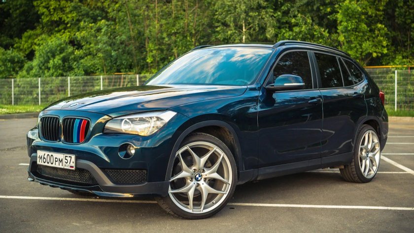 BMW x1 e84 синий