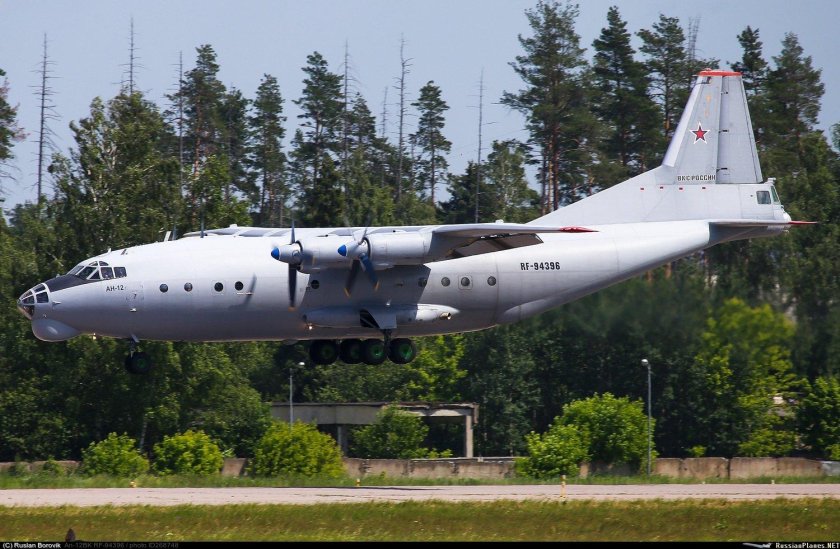 АН-12 ВКС