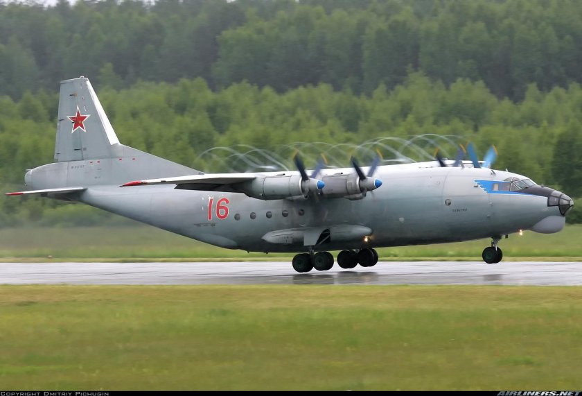 Антонов АН 12бк