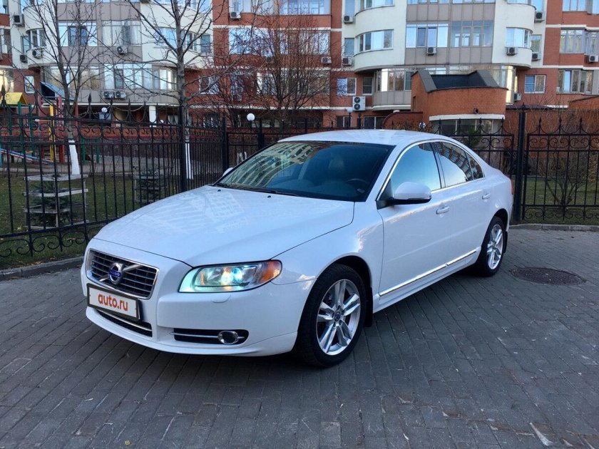 Volvo s80 ll белая
