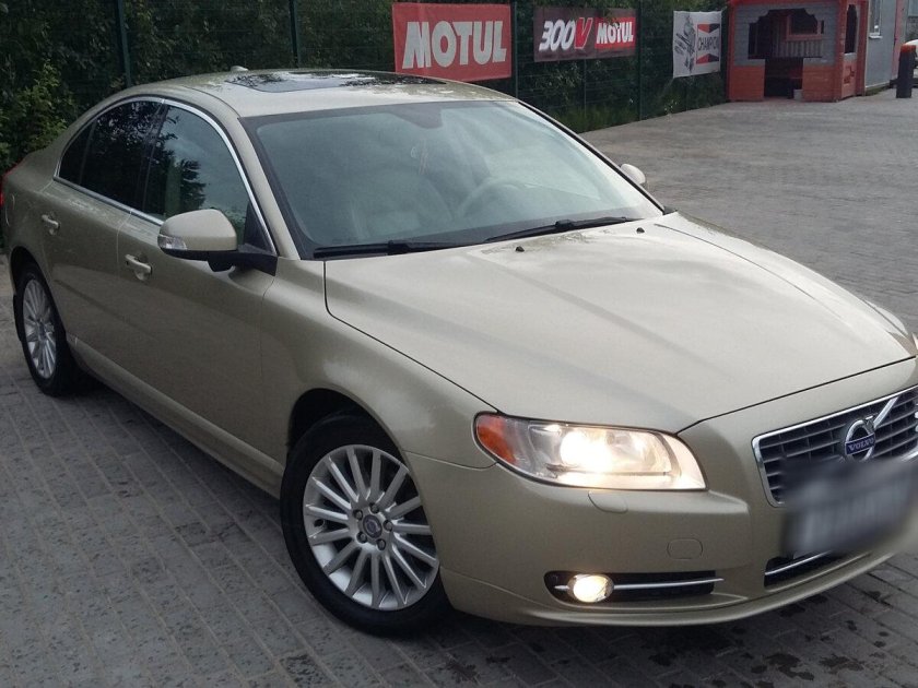 Volvo s80 золотистая