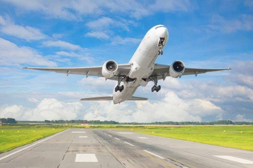 Самолет пассажирский