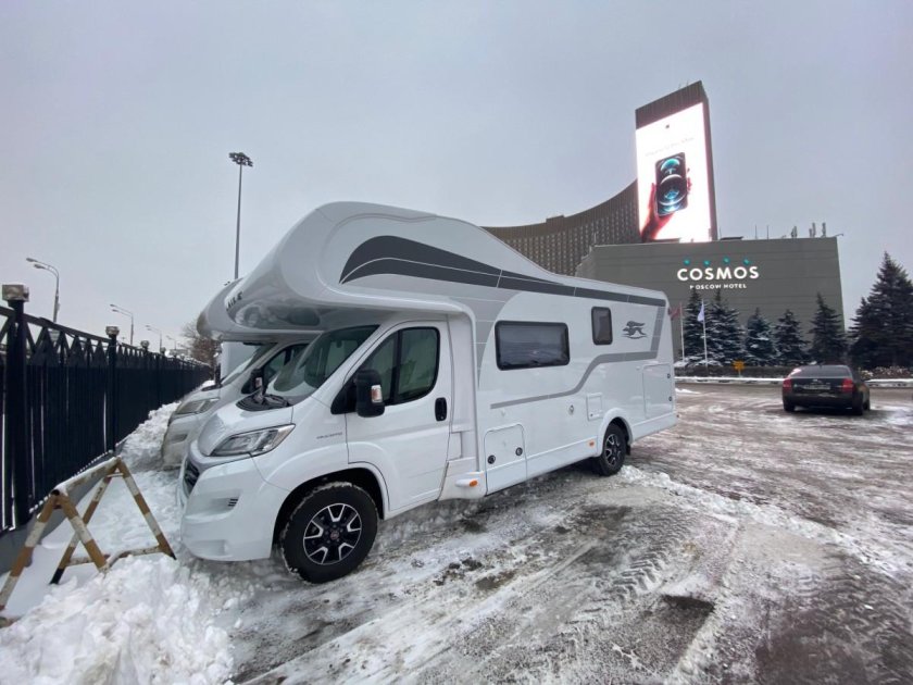 Альковный автодом